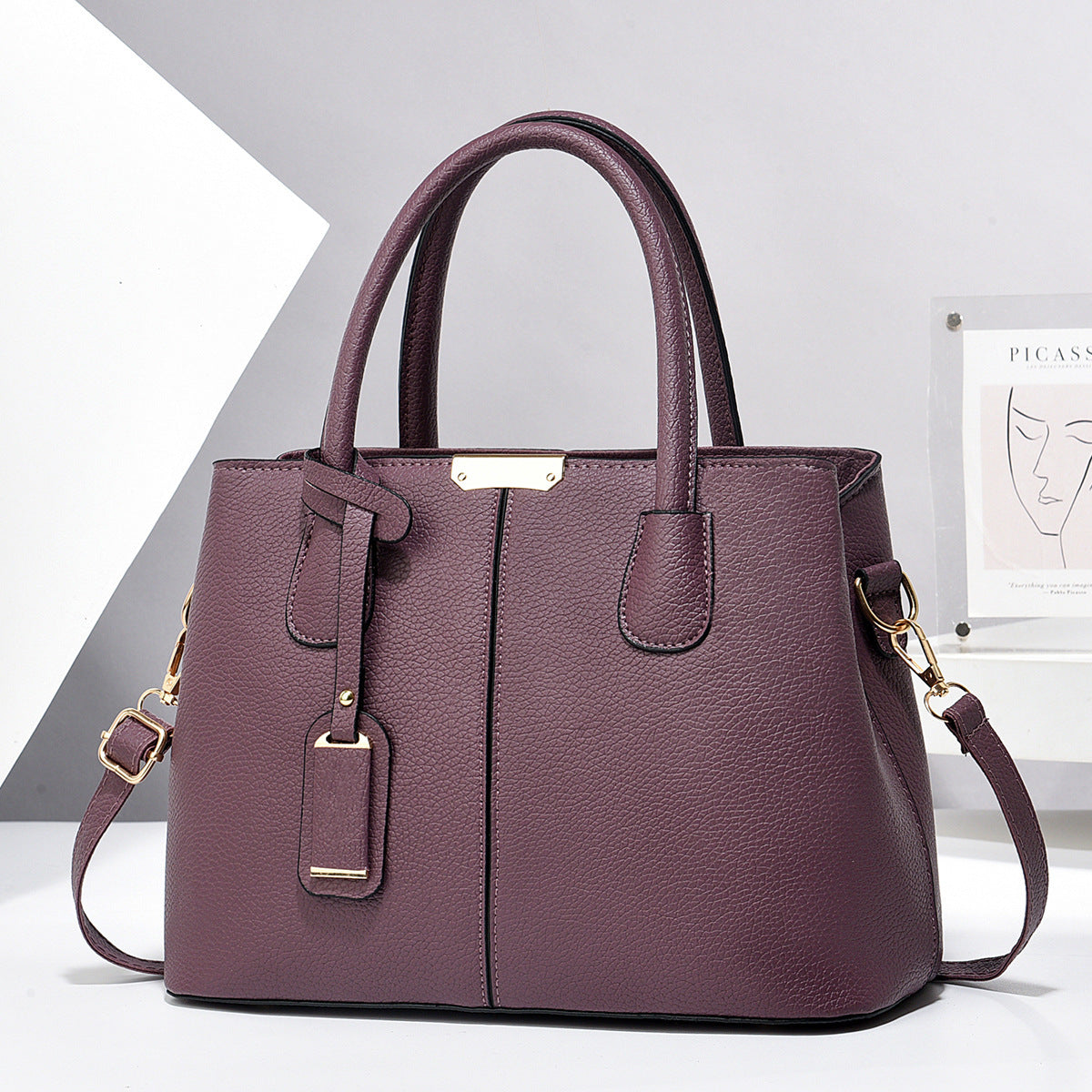 The Amara Shoulder Bag
