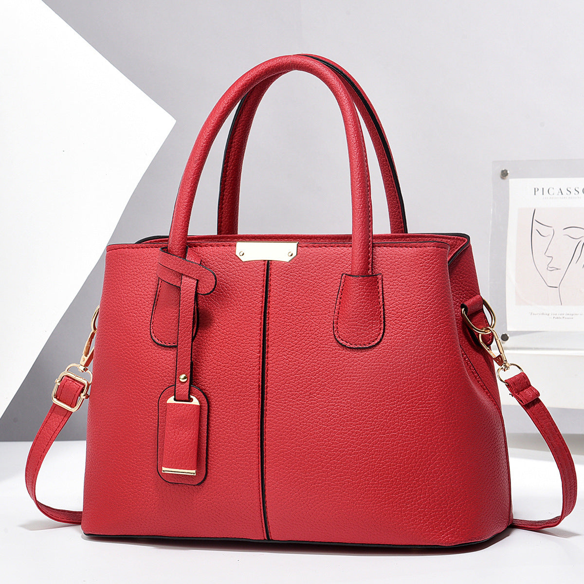 The Amara Shoulder Bag