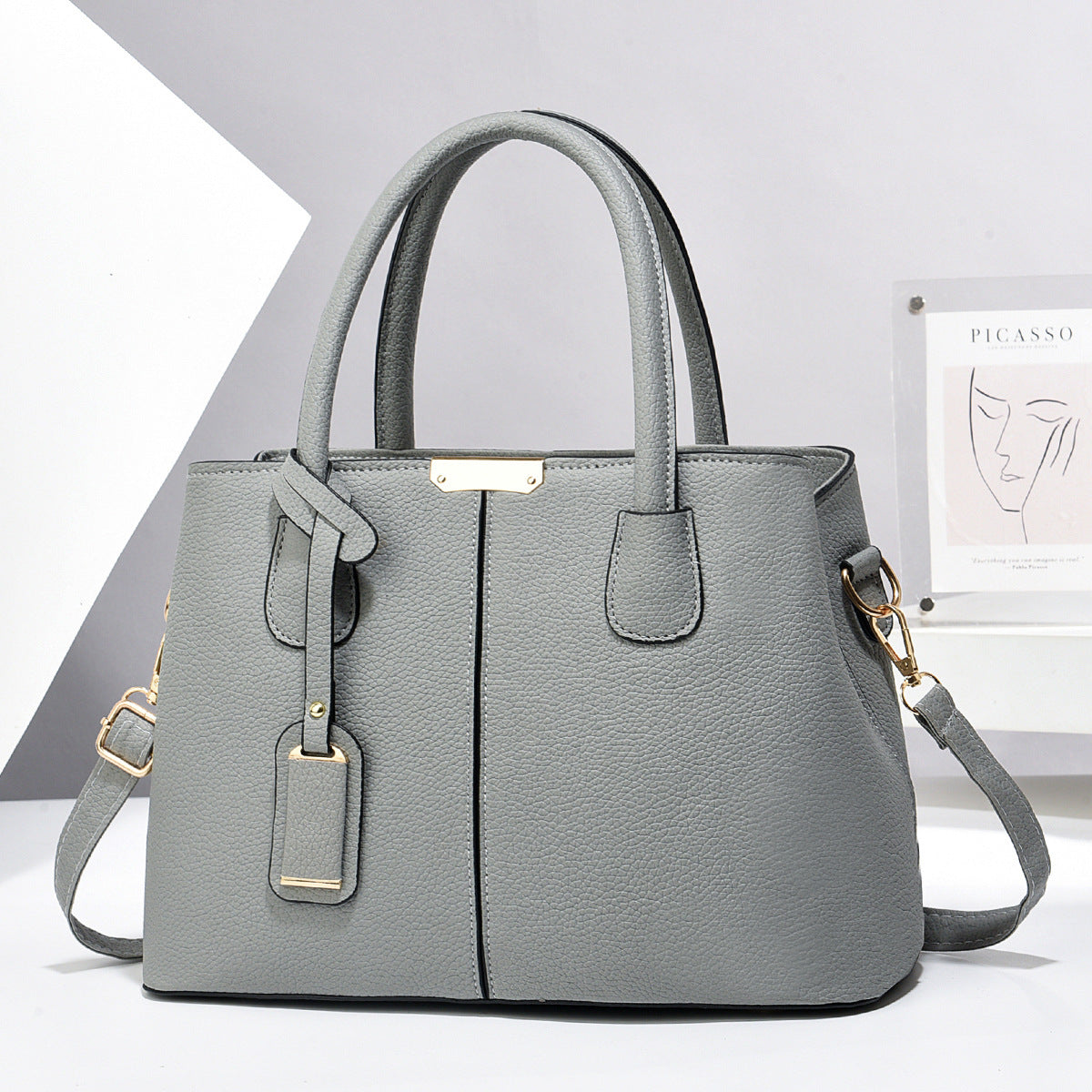 The Amara Shoulder Bag