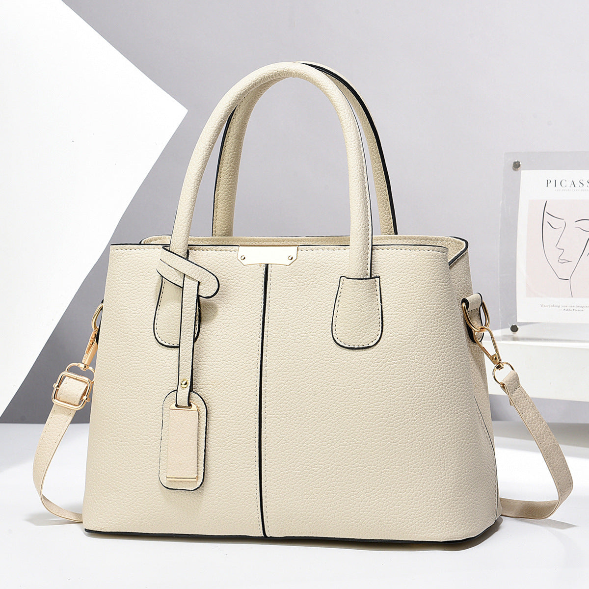 The Amara Shoulder Bag